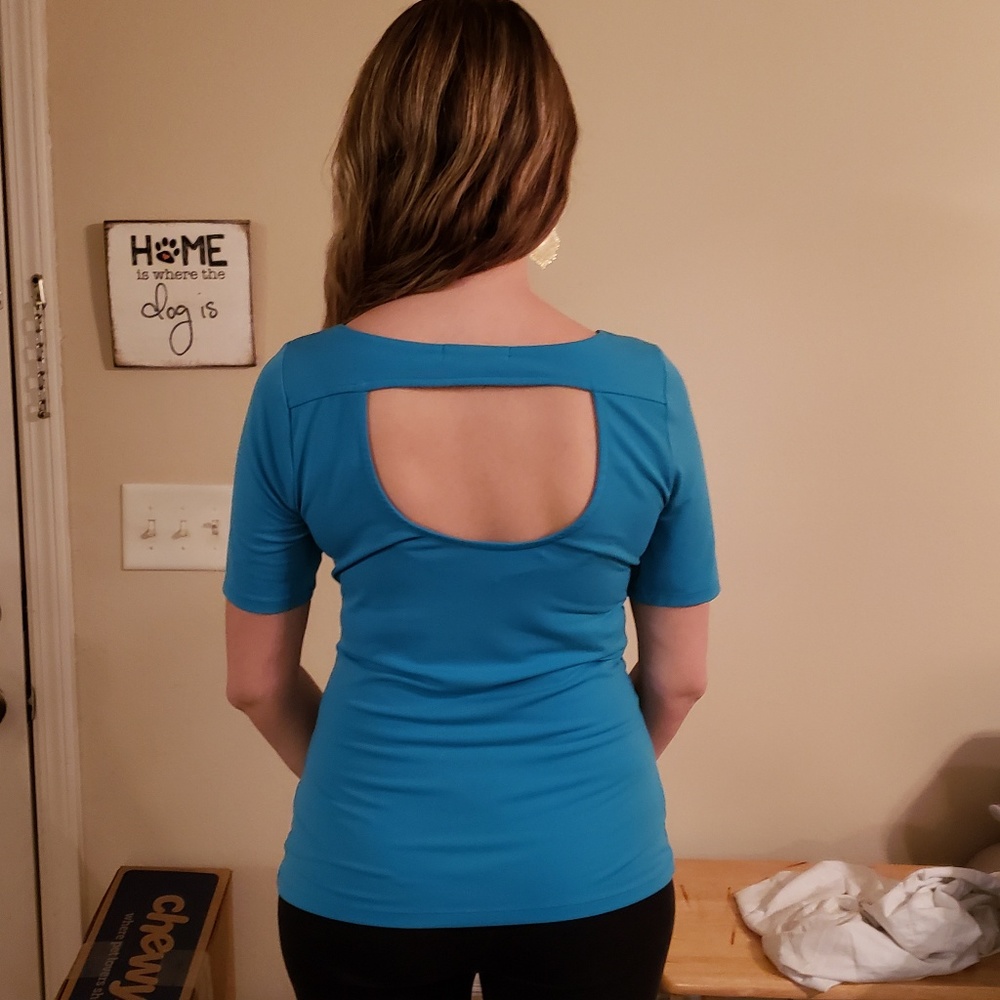 Light Blue Top - Picture 4 of 5